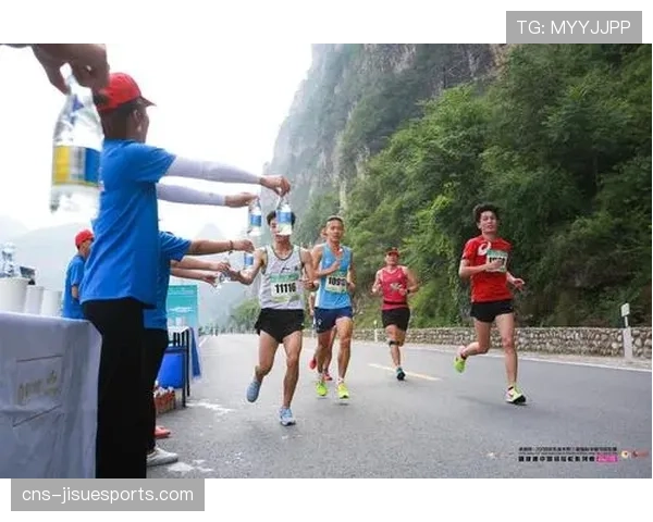 世界越野锦标赛：肯尼亚包揽男女成年组冠军